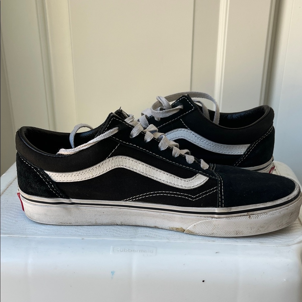 Vans Black and White Low-Top Shoes
